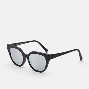 SOLD Retrosuperfuture zizza b zero sunglasses